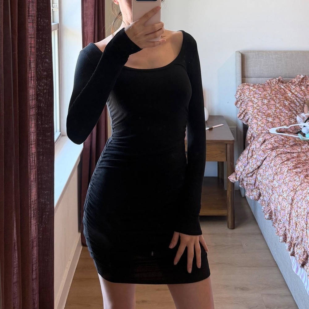 Black stretchy, body-con long sleeve mini dress
